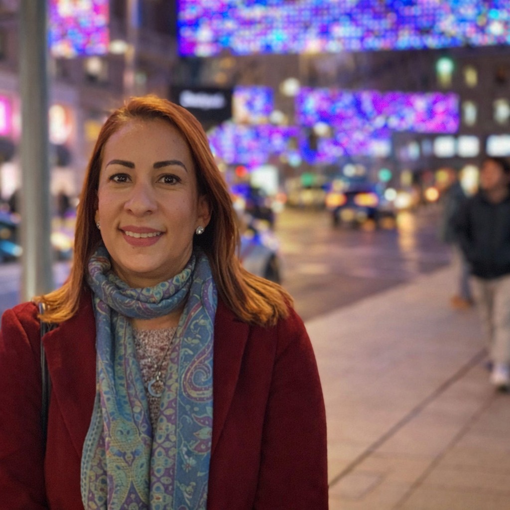 Karyna Font-Bernard · Lands World